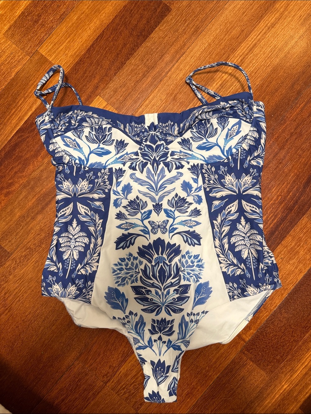 FARM Rio Blue and White Floral One-Piece Swimsuit - Picture 5 of 5